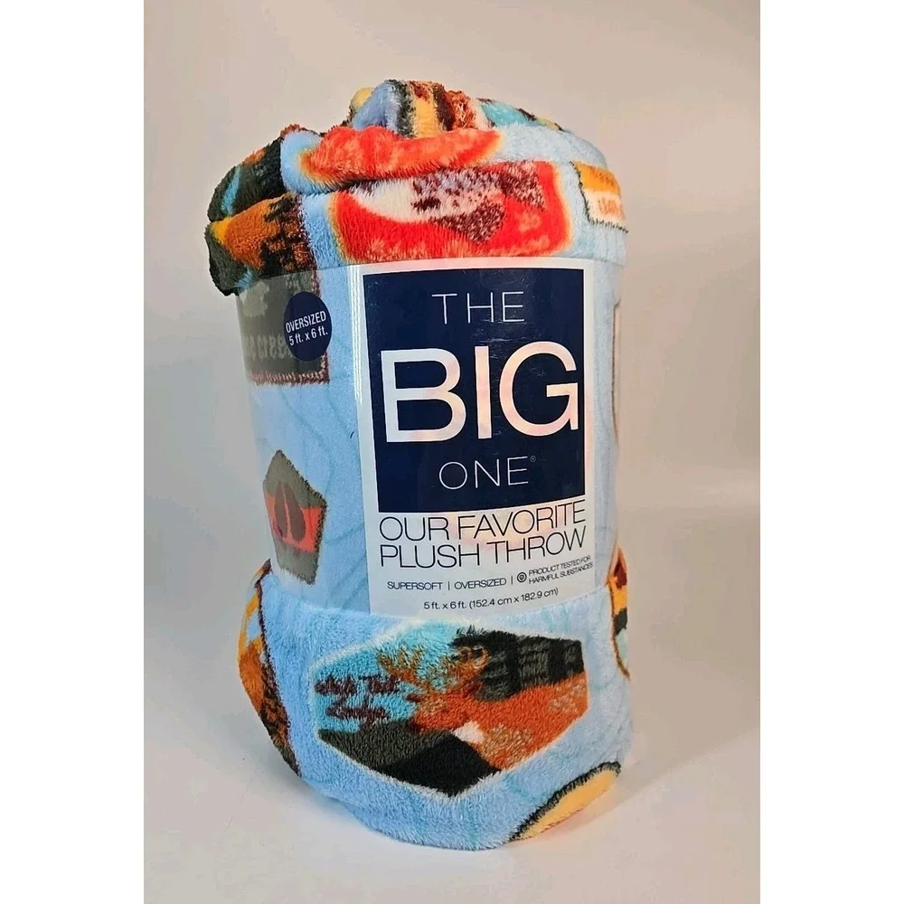 Wildlife Patches Oversized Plush Throw 5' x 6' *New* ~‎ The Big One